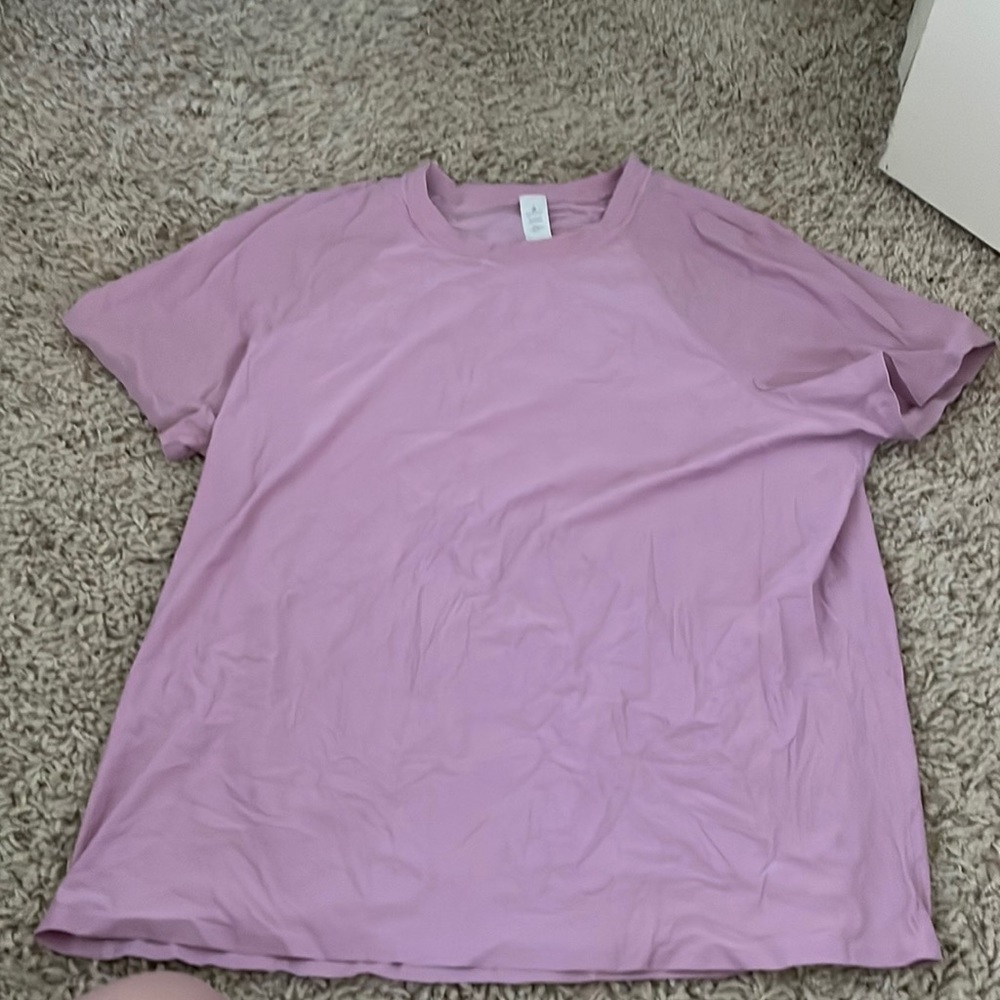 Lululemon pink top